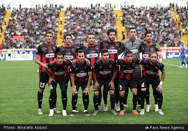 تیم فوتبال سیاه جامگان بدون سرمربی به مصاف تیم نفت تهران می رود
