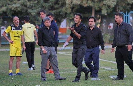 پاشازاده: تماشاگران یزدی بعد از مسابقه به داور حمله کردند/ ما مقصر نیستیم!