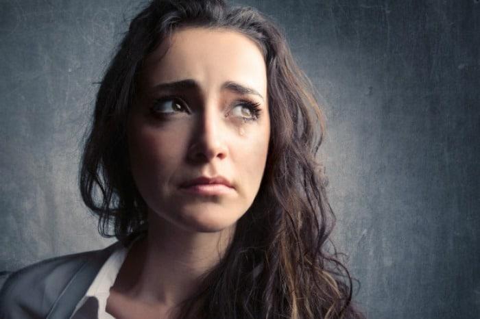 دلیل اصلی گریه زنان هنگام عصبانیت و دعوا