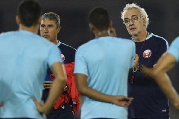 سرمربی تیم ملی فوتبال قطر تهدید به استعفا کرد/حریف ایران در بحران