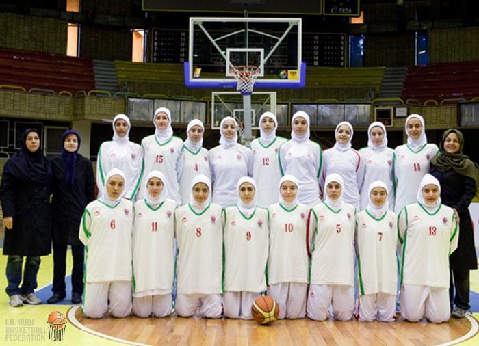 حضور دختران بسکتبالیست ایران با حجاب اسلامی در مسابقات بین المللی
