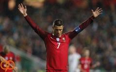 کریستیانو رونالدو، چهارمین بازیکن تاریخ فوتبال اروپا که به مرز ۷۰ گل ملی رسید