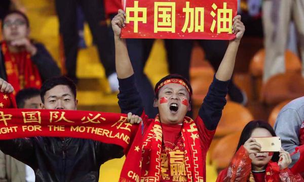 تظاهرات عجیب چینی ها درخصوص نتایج ضعیف تیم ملی!