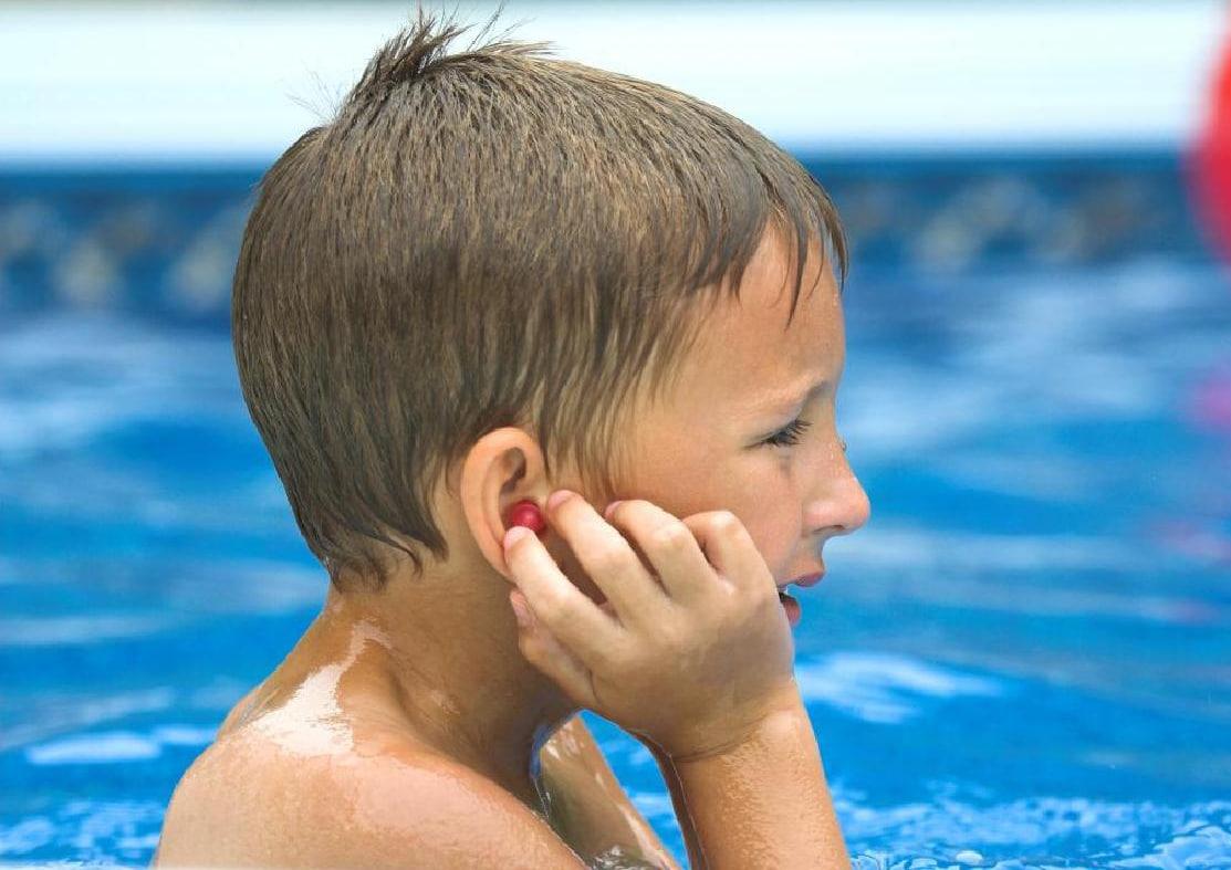 سرکه سفید برای درمان عفونت گوش شناگران