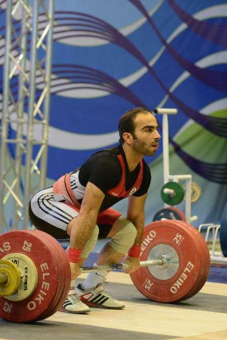 دومین روز مسابقات بین المللی وزنه برداری جام فجر/ طلای وزن 77و 85 به ایران رسید