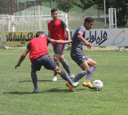پیروانی 25 بازیکن را به اردوی تیم فوتبال جوانان دعوت کرد