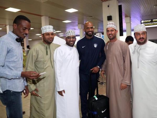  استقبال ویژه از حریف استقلال در فرودگاه عمان+عکس
