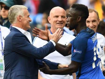 بعد از ناکامی در یورو 2016، ستاره منچسترسیتی،باکاری ساگنا، از تیم ملی فرانسه خداحافظی کرد.