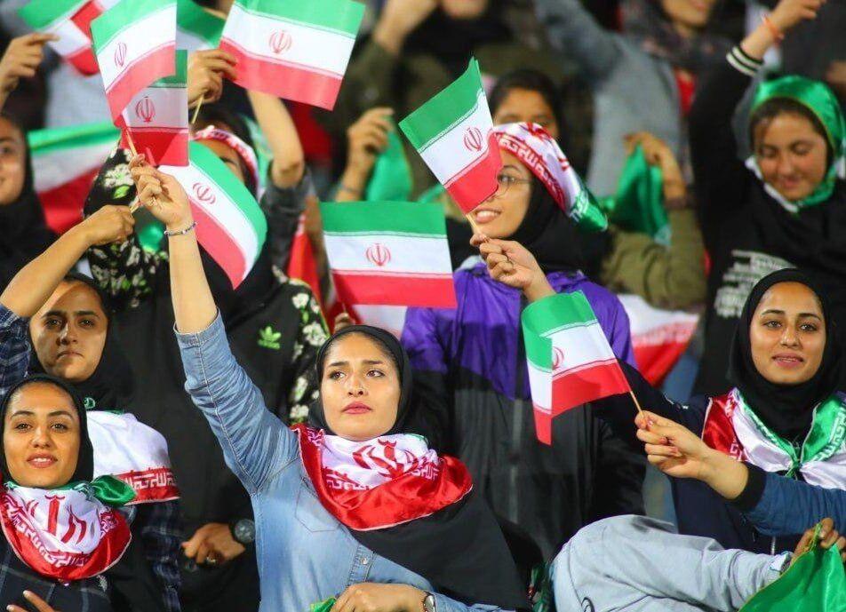 تاج: شرایط برای بازگشت زنان به آزادی فراهم شد/ ورود تماشاگران زن به لیگ برتر از هفته آینده
