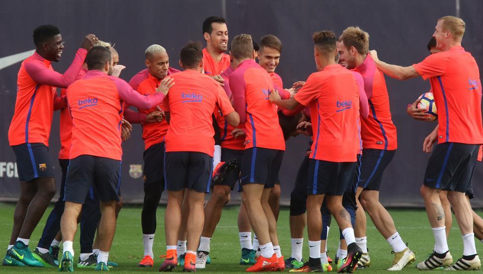 گزارش تصویری/ تمرین شاد بازیکنان بارسلونا پیش از دیدار با دپورتیوو لاکرونیا