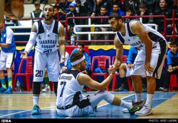 تماشاگران خواستار استعفای کادرفنی تیم بسکتبال شهرداری گرگان شدند