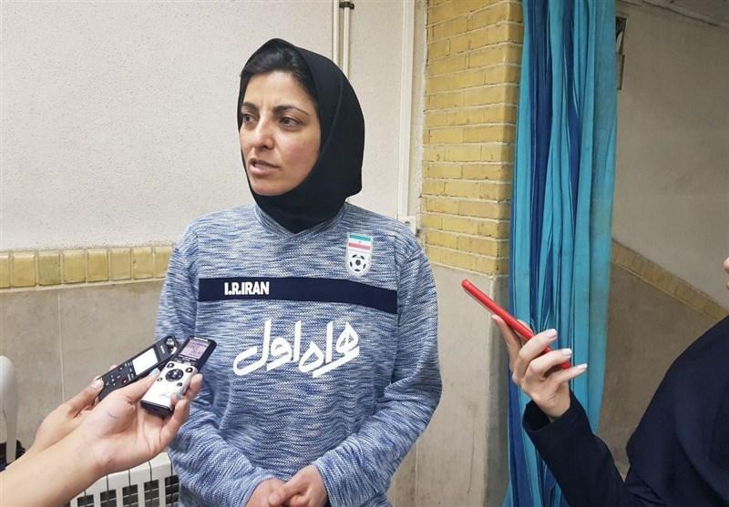 سرمربی تیم ملی فوتسال بانوان: همه تیم‌ها حساب ویژه‌ای روی ایران داشته اند