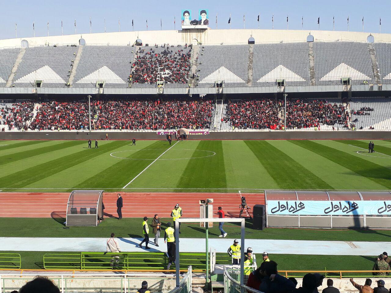 تصاویر ورزشگاه آزادی قبل از شروع بازی پرسپولیس و سپاهان