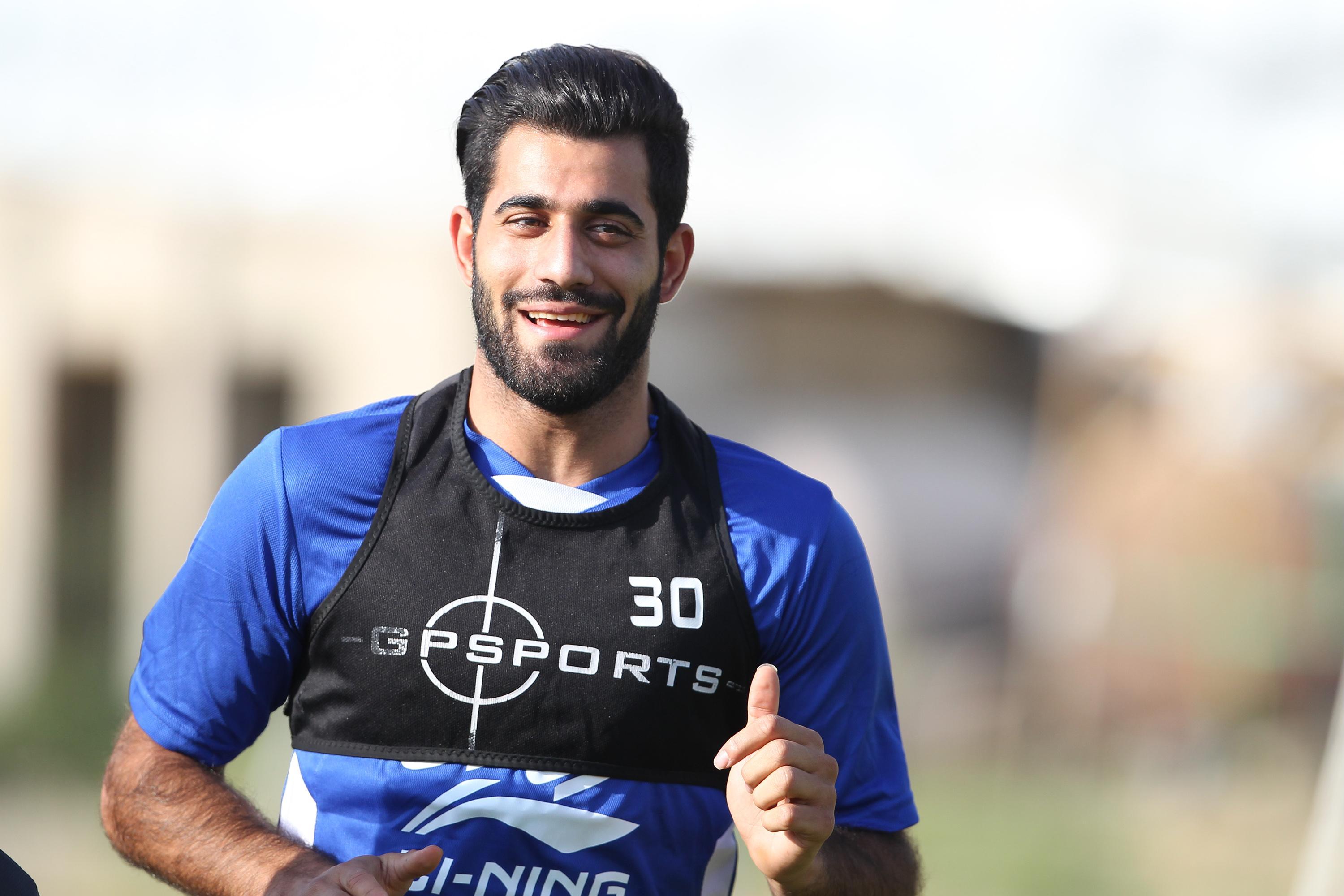 مدافع تیم ملی در لیست خروج منصوریان