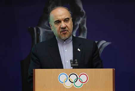 وزیر ورزش و جوانان: امیدوارم یک تیم ایرانی قهرمان آسیا شود 