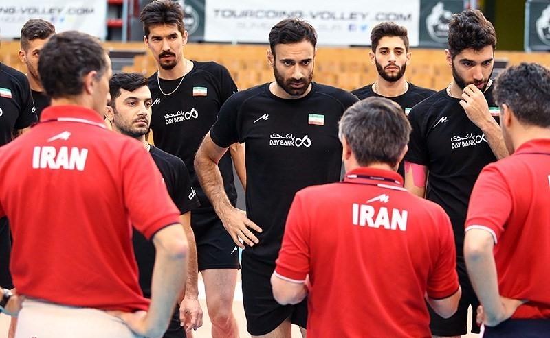  والیبالیست‌های ایران با دو پله سقوط دهم شدند 