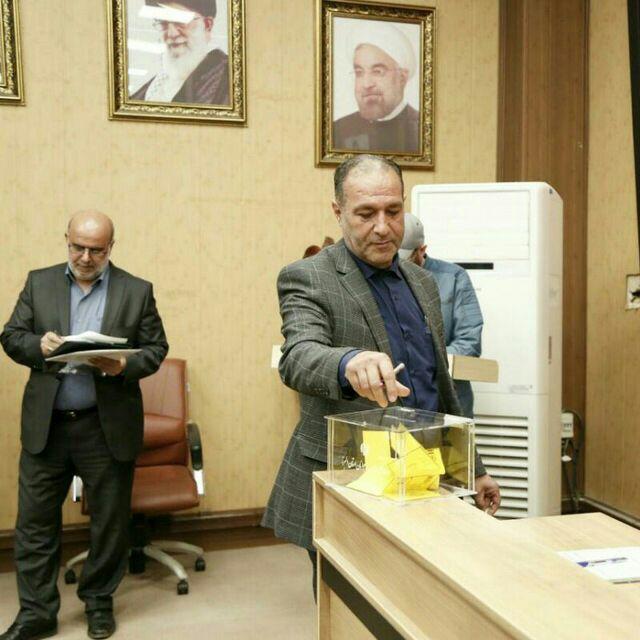 تقدیر و تشکر ناصر خرقانی مدیرعامل باشگاه فرهنگ صفادشت البرز از شهردار صفادشت