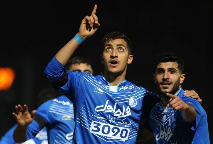 مجید حسینی مدافع جوان تیم فوتبال استقلال به احتمال زیاد پیشنهاد اروپایی دارد 