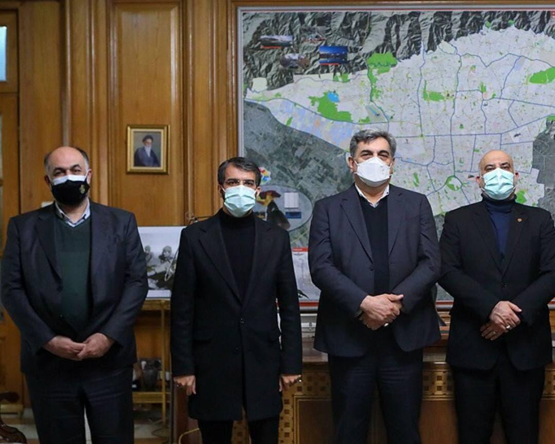 دیدار صمیمانه شهردار تهران با مدیران سرخابی