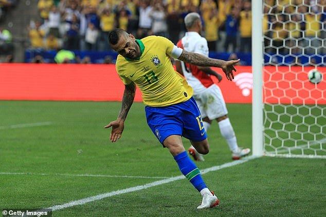 انتقاد آلوس از هواداران برزیلی