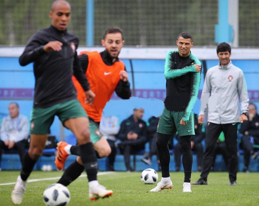 رونالدو در تمرین تیم ملی پرتغال مصدوم شد+عکس