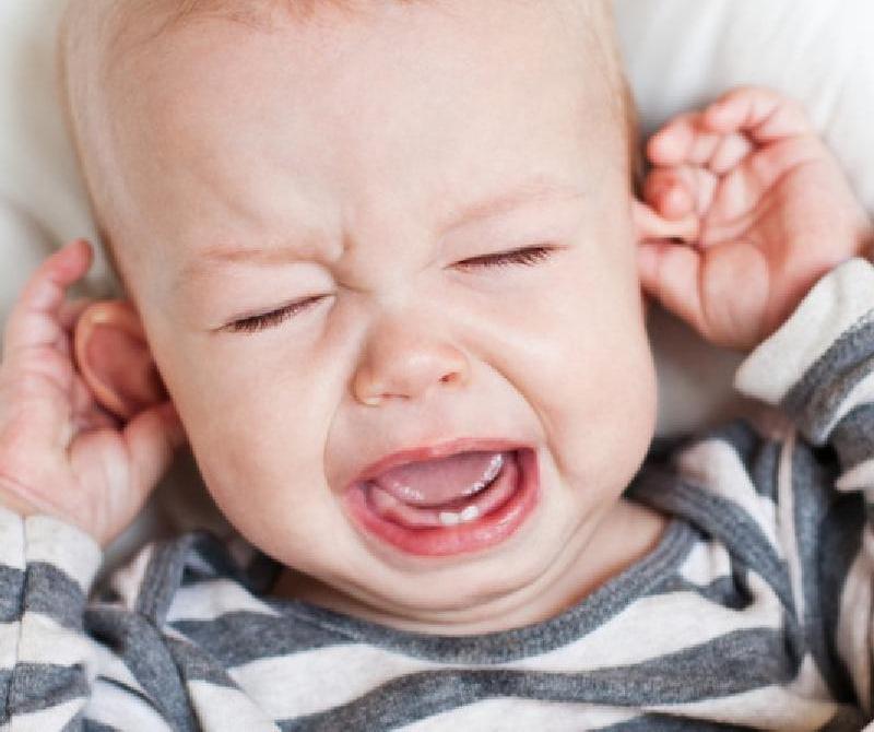 چرا گوش کودکان و نوزادان عفونت می‌کند؟