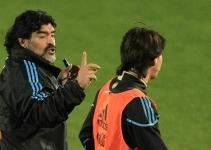 مارادونا: مسی لایق محرومیت دو جلسه ای بود
