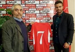 باشگاه فولاد خوزستان: قرارداد رفیعی با پرسپولیس غیرقانونی است/ سروش را پس می گیریم!