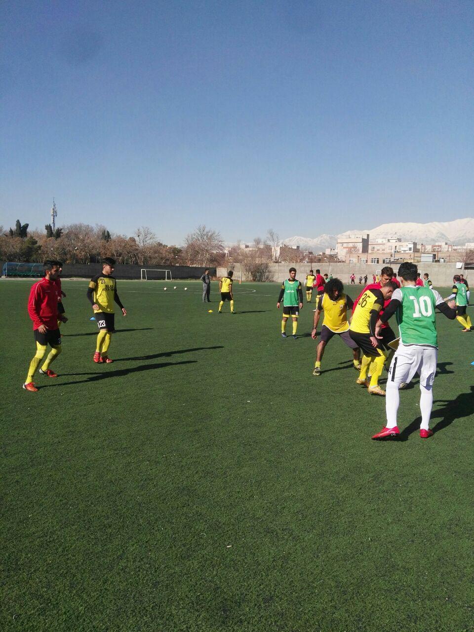 گزارش تصویری تمرینات تیم فوتبال میلاد مهر تهران به روایت دوربین رحیم ورمزیار