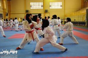 مسابقات کاراته قهرمانی بانوان کشور در آمل کلید خورد