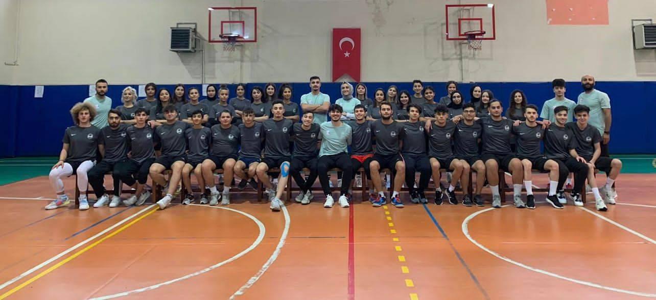 مدیریت یک جوان ایرانی در بهترین آکادمی ورزشی حرفه‌ای در آنتالیا